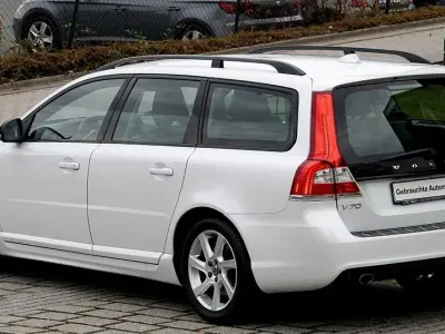 Usata Volvo V70 181 CV (133 kW) 2015 Bianco Station wagon