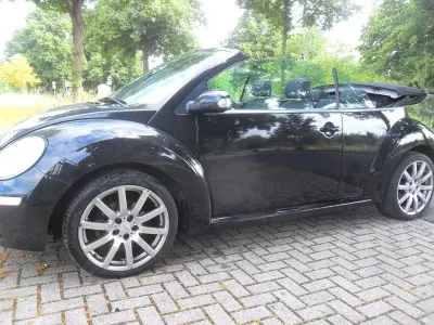Gebraucht VW New Beetle Cabriolet Highline 105 PS (77 kW) 2007 Schwarz Cabrio