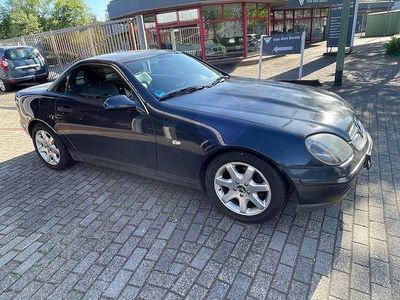 Usata Mercedes SLK230 193 CV (141 kW) 1998 Blu Cabrio