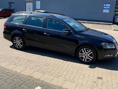 Schwarz Gebraucht 2011 VW Passat Limousine | 6.000 € (Fairer Preis)