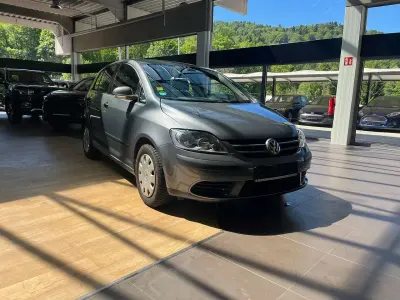 Gebraucht VW Golf IV Trendline 75 PS (55 kW) 2005 Unitedgrey metallic Kleinwagen