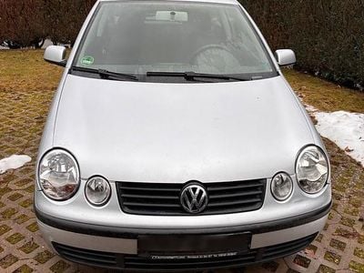 Second-hand VW Polo 64 CP (47 kW) 2003 Argintiu Hatchback