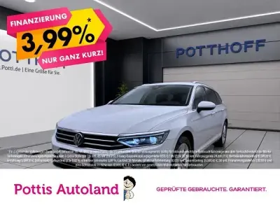 Gebraucht VW Passat Elegance 150 PS (110 kW) 2023 Gletscherweiß metallic Kombi