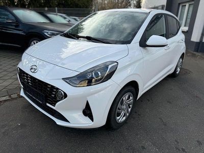 Weiß Gebraucht 2020 Hyundai i10 Pure Kleinwagen | 11.590 € (Fairer Preis)