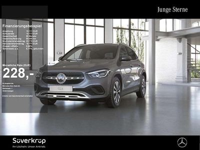 Grau metalliclack mountaingrau Gebraucht 2020 Mercedes GLA250 SUV | 28.050 € (Etwas zu teuer)