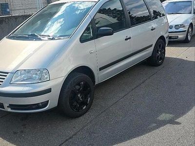 VW Sharan