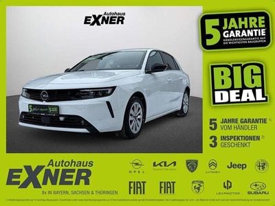 Weiss Gebraucht 2023 Opel Astra Enjoy Limousine | 16.900 € (Guter Preis)