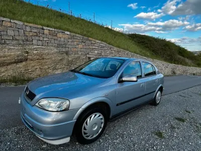 Occasion Opel Astra 101 ch (74 kW) 2002 Argent Berline