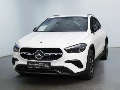 Gebraucht Mercedes GLA200 Progressive 163 PS (119 kW) 2025 Weiß unilack polarweiß SUV
