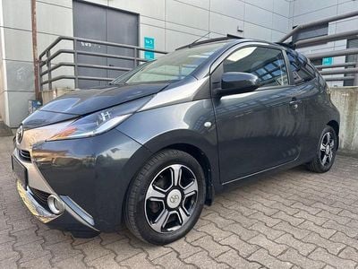 Usata Toyota Aygo X-clusiv 69 CV (50 kW) 2019 Grigio Utilitaria