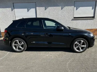 Używany Audi Q5 Sport 252 KM (185 kW) 2018 Czarny SUV