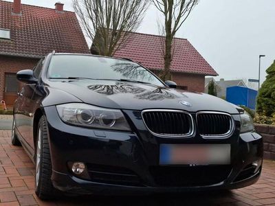 Usata BMW 318 143 CV (105 kW) 2010 Nero Station wagon