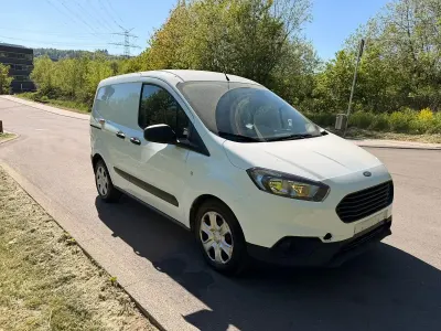 Gebraucht Ford Transit 75 PS (55 kW) 2021 Weiß Van / Kleinbus