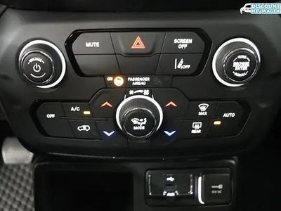 Bikini metallic Gebraucht 2022 Jeep Renegade Limited SUV | 24.790 €