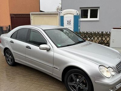 Mercedes C180