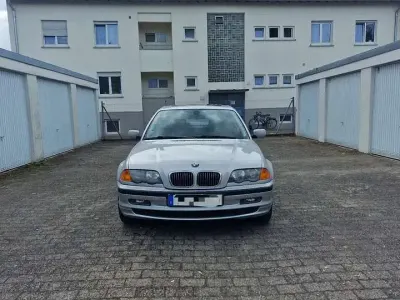Gebraucht BMW 325 192 PS (141 kW) 2001 Limousine