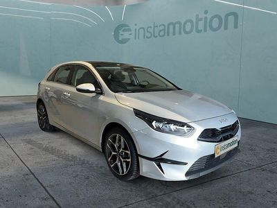 Gebraucht Kia Ceed Spirit 160 PS (117 kW) 2023 Silber Kleinwagen