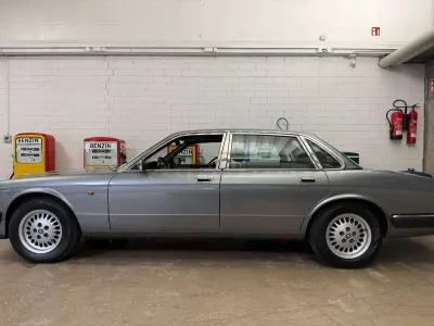 Gebraucht Jaguar XJ6 Sovereign 222 PS (163 kW) 1993 Grau Limousine