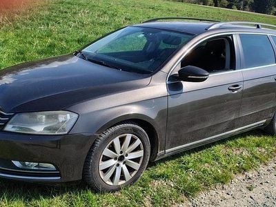 Second-hand VW Passat Comfortline 140 CP (102 kW) 2012 Maro Break
