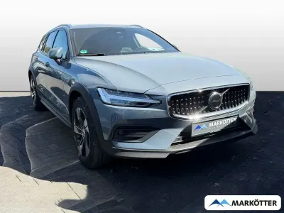Usata Volvo V60 CC Plus 197 CV (144 kW) 2023 Grigio Station wagon
