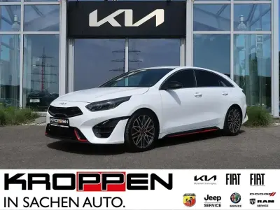 Gebraucht Kia ProCeed GT 204 PS (150 kW) 2023 (hw2) deluxeweiss met. Kombi