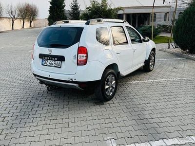 Weiß Gebraucht 2017 Dacia Duster SUV | 8.100 € (Guter Preis)