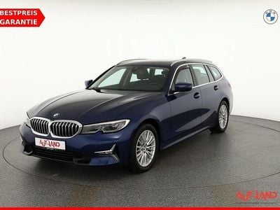 Blau Gebraucht 2020 BMW 320 Luxury Line Kombi | 29.990 € (Etwas zu teuer)