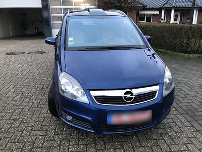 Usata Opel Zafira 150 CV (110 kW) 2006 Blu Monovolume