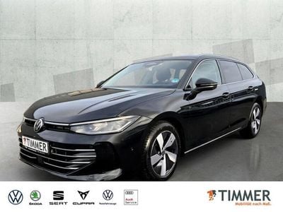Grenadillschwarz metallic Gebraucht 2025 VW Passat Elegance Kombi | 33.940 € (Guter Preis)