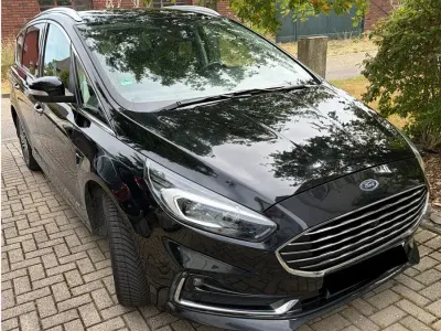 Gebraucht Ford S-MAX Titanium 190 PS (139 kW) 2020 Schwarz Van / Kleinbus