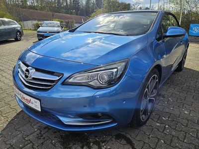 Second-hand Opel Cascada Innovation 170 CP (125 kW) 2017 Albastru Cabrio