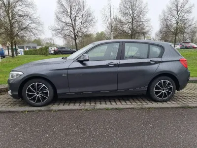 Gebraucht BMW 118 Sport Line 136 PS (100 kW) 2017 Grau Kleinwagen