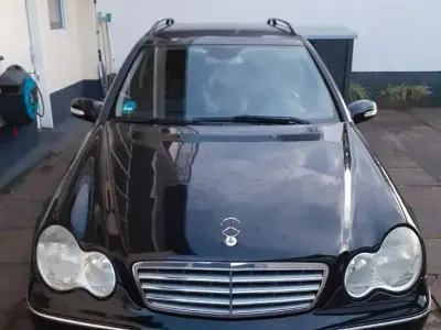 Gebraucht Mercedes C220 Elegance 150 PS (110 kW) 2004 Schwarz Limousine