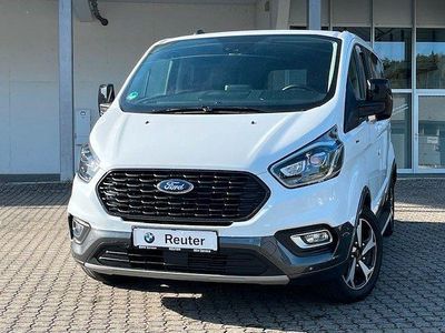 Second-hand Ford Tourneo 131 CP (96 kW) 2023 Alb Monovolum