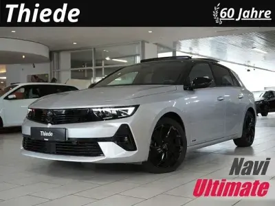 Używany Opel Astra Ultimate 181 KM (133 kW) 2023 Srebrny Hatchback