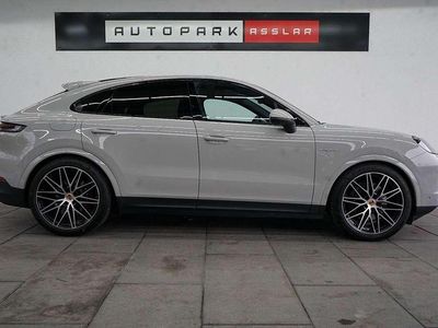 Usata Porsche Cayenne E-Hybrid Coupe 470 CV (345 kW) 2024 Grigio Coupé