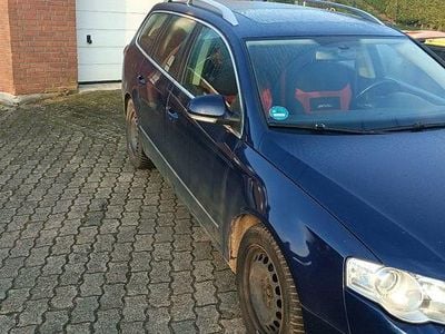 Blau Gebraucht 2006 VW Passat Kombi | 1.200 € (Guter Preis)
