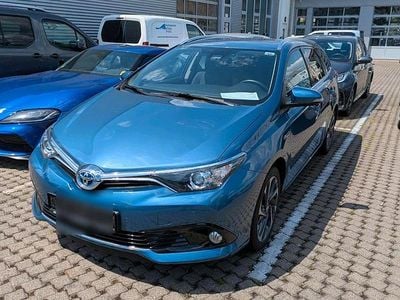 Gebraucht Toyota Auris Hybrid Edition 136 PS (100 kW) 2016 Blau Kombi