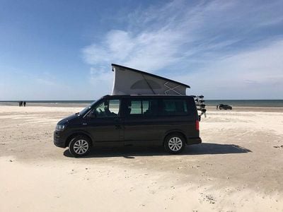 Schwarz Gebraucht 2017 VW California Beach Van | 39.300 € (Etwas zu teuer)
