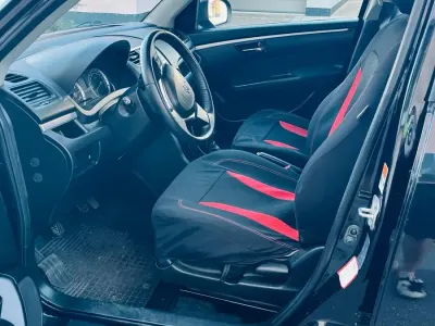 Gebraucht Suzuki Swift 94 PS (69 kW) 2012 Schwarz Kleinwagen
