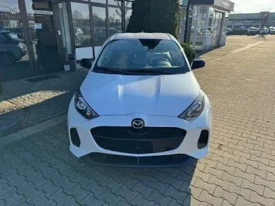Gebraucht Mazda 2 Center-Line 116 PS (85 kW) 2024 Weiß Kleinwagen