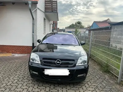 Gebraucht Opel Signum 156 PS (114 kW) 2004 Schwarz Kleinwagen