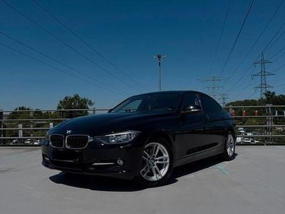 Second-hand BMW 316 Sport Line 136 CP (100 kW) 2013 Negru Berlinǎ