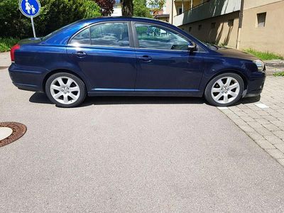 Blau Gebraucht 2006 Toyota Avensis Executive Limousine | 5.100 € (Teuer)