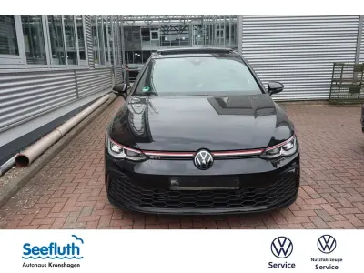 Gebraucht VW Golf VIII 245 PS (180 kW) 2024 Schwarz Limousine