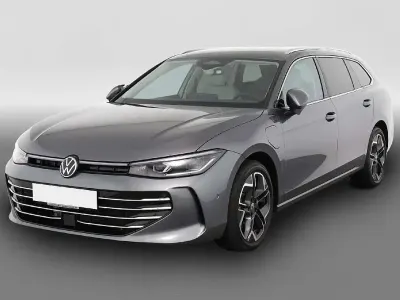 Usata VW Passat Elegance 272 CV (200 kW) 2025 Grigio Station wagon