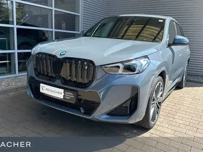 Gebraucht BMW iX1 M Sport 200 kW (272 PS) 2023 Bmw individual storm gray meta SUV