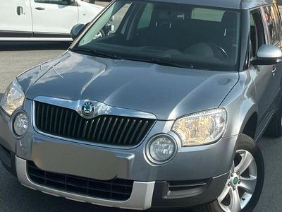 Gebraucht Skoda Yeti Ambiente 2013 Grau SUV