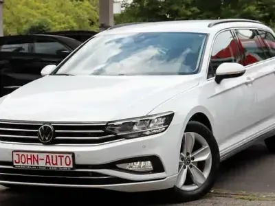 Gebraucht VW Passat Business 200 PS (147 kW) 2022 Gletscherweiss Kombi