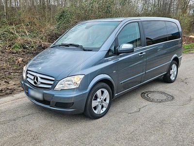 Second-hand Mercedes Viano 224 CP (164 kW) 2012 Gri Monovolum